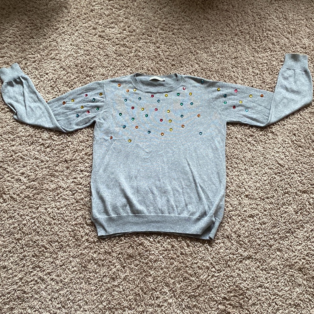 💎Stella McCartney beautiful gray sweater with gems running front and back 💎